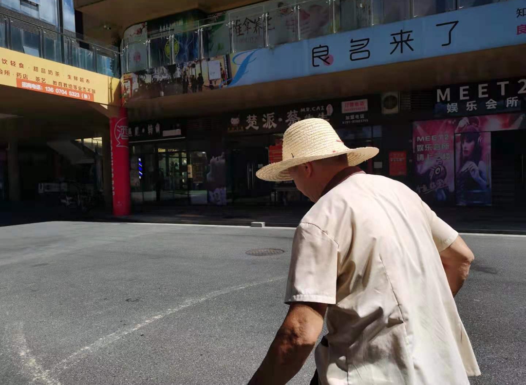 保潔部9_副本.jpg 保潔部9_副本.jpg